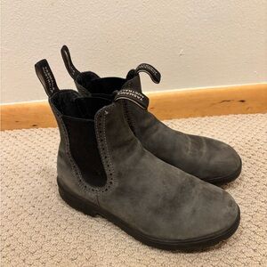 Blundstone Rustic Black Leather High Top Chelsea Boots